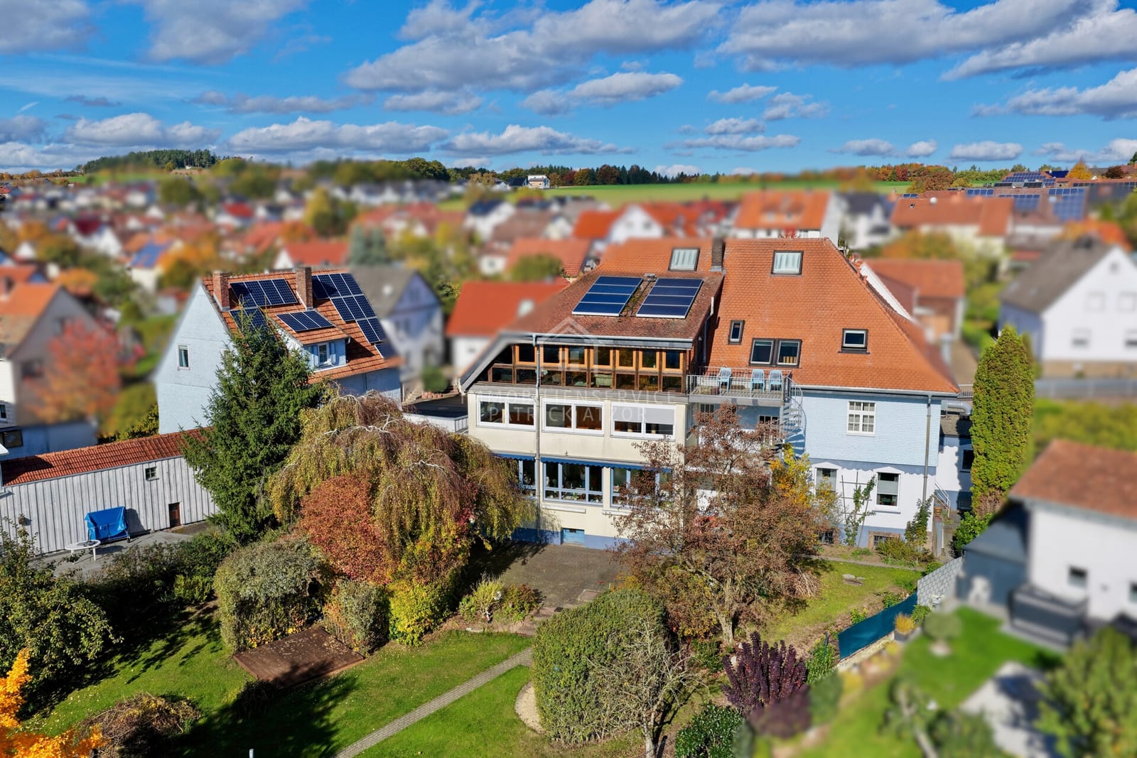 Anwesen mit 2 Häusern & großem Garten – Mehrgenerationenwohnen, Vermietung oder Seminarhaus